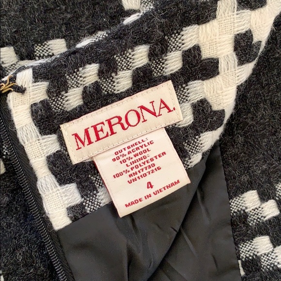 Women’s size 4 ebony & ivory herringbone skirt - Picture 3 of 3